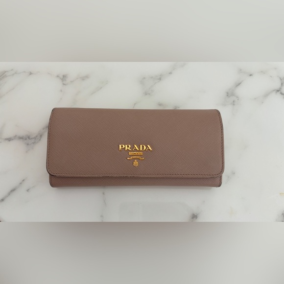 Prada Wallet - Picture 1 of 7